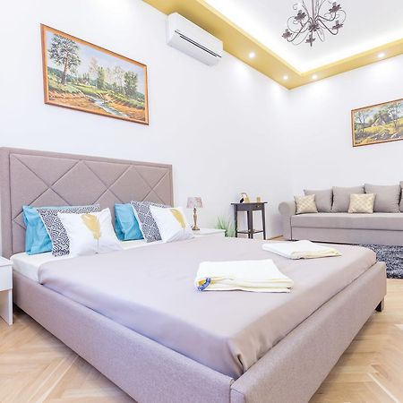 Real Apartments Zoltan Budapest Eksteriør billede