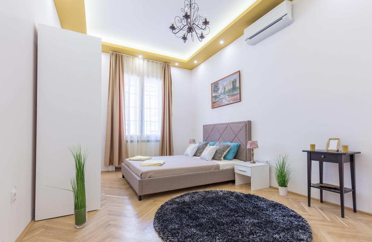 Real Apartments Zoltan Budapest Eksteriør billede