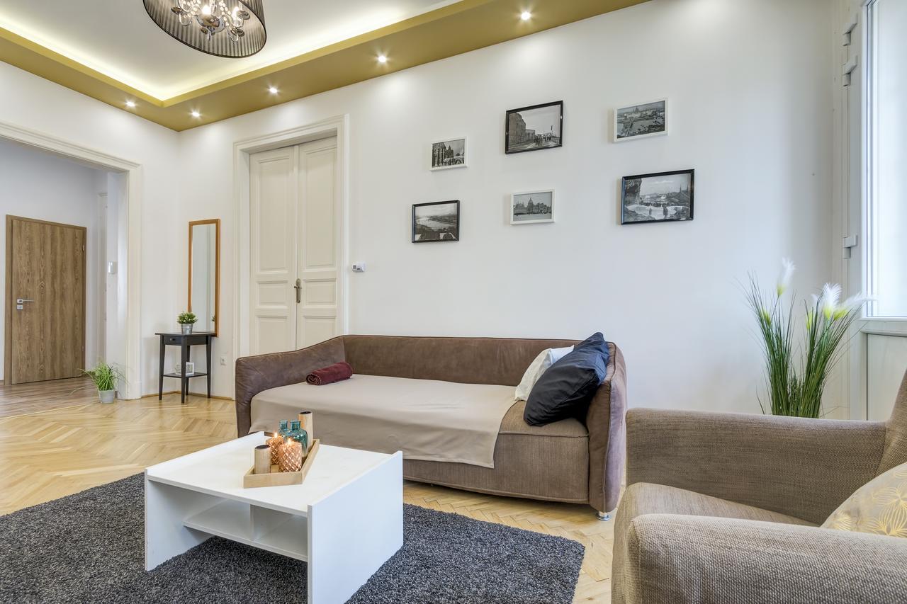 Real Apartments Zoltan Budapest Eksteriør billede