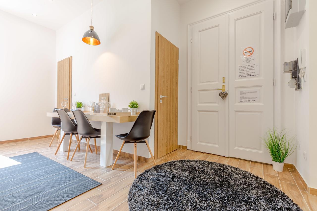 Real Apartments Zoltan Budapest Eksteriør billede